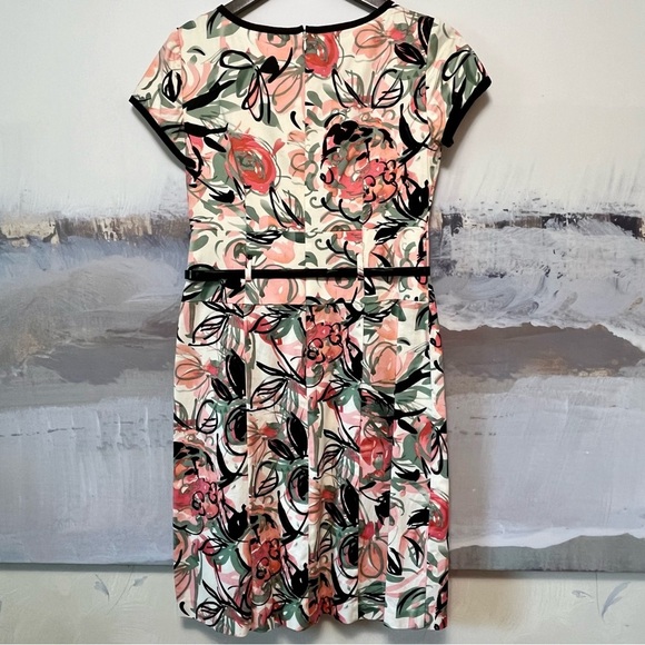MADISON LEIGH Abstract Floral Sheath Dress Size 6 Belted Midi Stretch Cap Sleeve - Picture 8 of 13